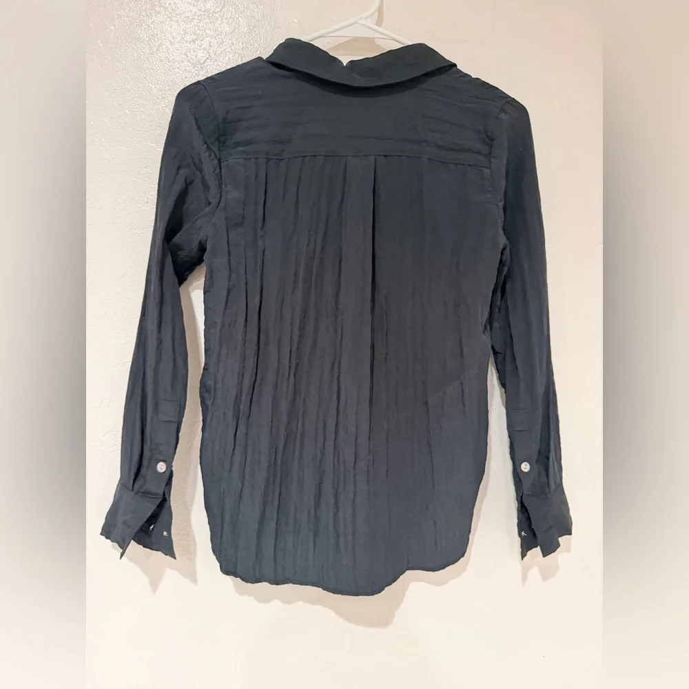 Madewell Black Crinkled Button Up Shirt Size XS